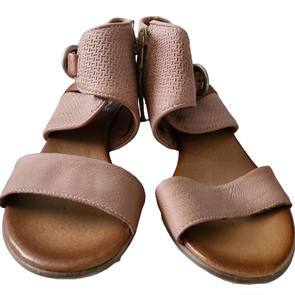 MIZ MOOZ | NEW YORK CITY | CHEERFUL LEATHER SANDAL | SIZE (37) 6.5 - 7 - Picture 6 of 12